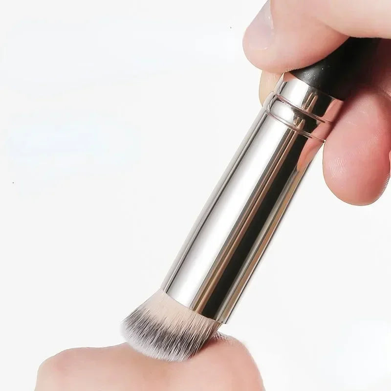 🖌️ Pinceau correcteur de fond de teint  Pinceau de maquillage du visage