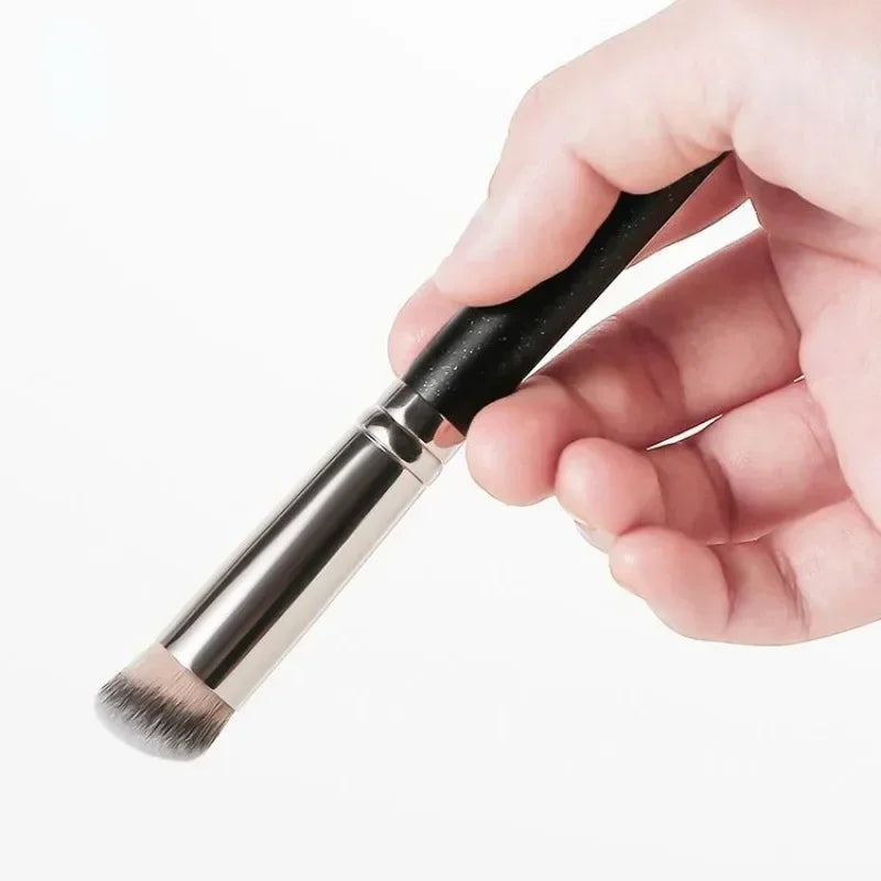 🖌️ Pinceau correcteur de fond de teint  Pinceau de maquillage du visage